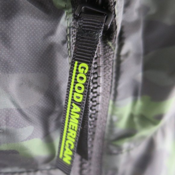 Good American Camo Windbreaker Running Jacket Size 2 (S) - Picture 4 of 9